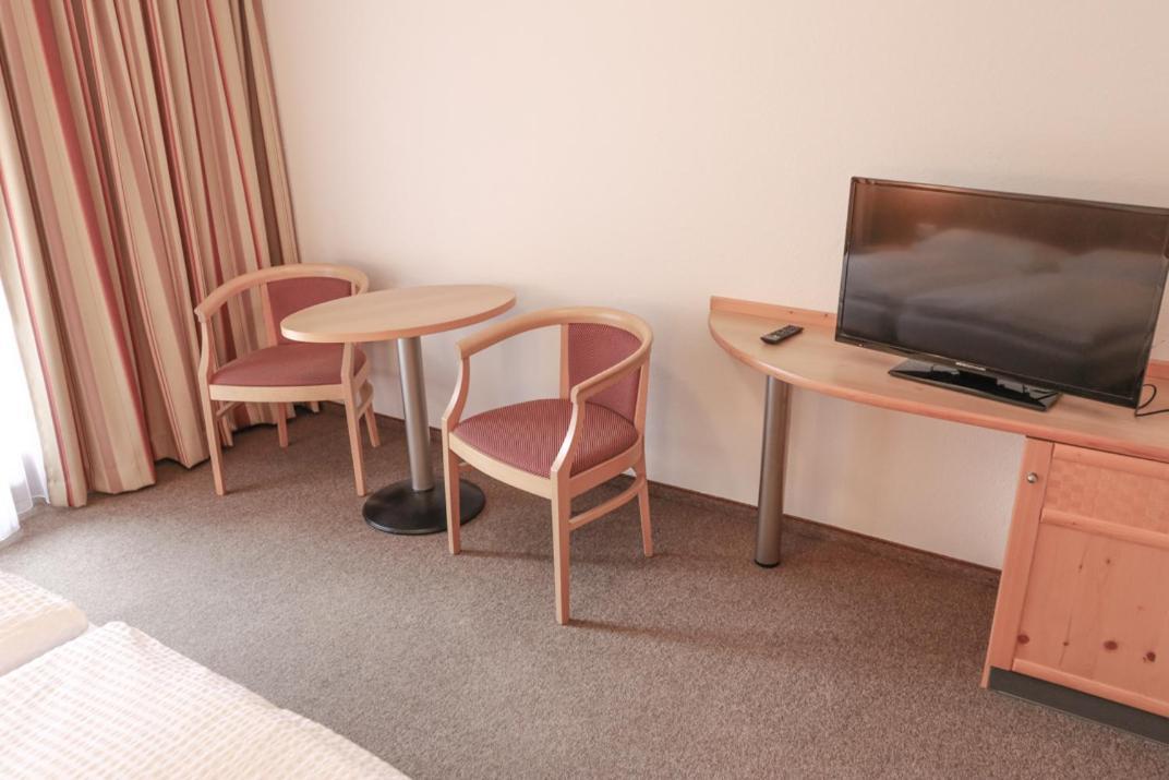 Gasthof Pension Pichlernwirt Himmelberg Buitenkant foto